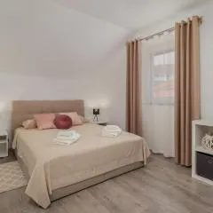 Aura Apartment
