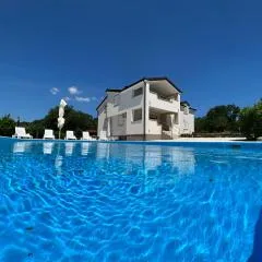 Family Villa Jelena, Cista Provo