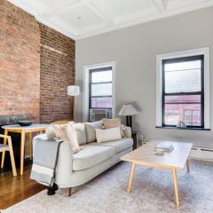 West Village 1br w wd nr Pier 46 NYC-1060
