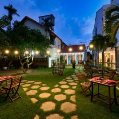 Legend Charm Boutique Hoi An Hotel