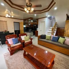 Australasia Holiday Home-Charming 4BR Baguio House just 8 mins to Burnham Park