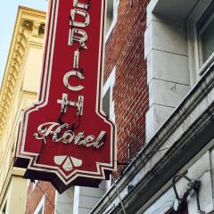 Aldrich Hotel