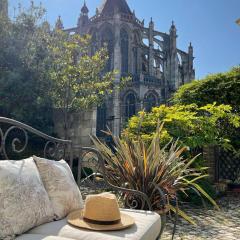 LA MAISON CANONIALE luxe et charme au coeur de Tours