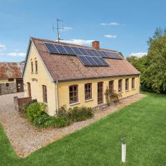 Beautiful Home In Stenstrup With 3 Bedrooms And Wifi