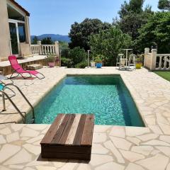 Villa de 2 chambres avec piscine privee jardin clos et wifi a Merindol