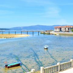 Piso de playa con terraza en el centro de Vilanova