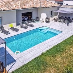 Gorgeous Home In Pont-vque With Private Swimming Pool, Can Be Inside Or Outside