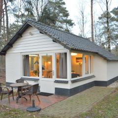 Completely detached bungalow in a nature filled park by a large fen