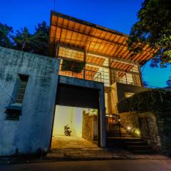 Margossa Residence Kandy