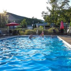 Adirondack Sunrise Lodge