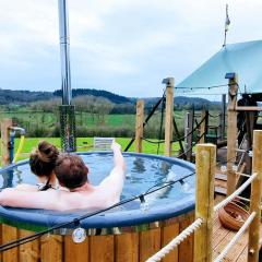 Hakuna Matata Safari Lodge - Sublime, off-grid digital detox with hot tub