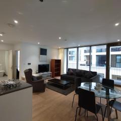 Fully Serviced One Bed Apartment in Royal Wharf