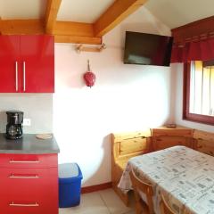 Location Appartement 2 Pièces + Sous Pentes aux Saisies, au Pied des Pistes, 6 Pers, 54m² - FR-1-293-67