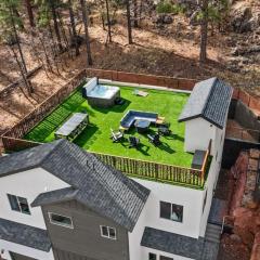 360 Rooftop Views, New Build, Hottub, Mtn Luxury