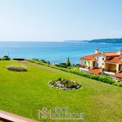 Aiolis Fourka MoodSolutions Living