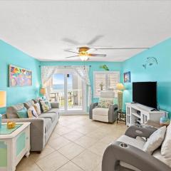 Holiday Surf and Racquet Unit 514