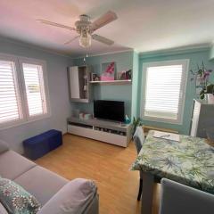 Coqueto ático con vistas al mar y a la montaña Auto Check-in