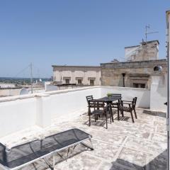 Vico II Terrace Apartment a step from Piazza Roma