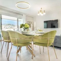 Apartment with parking, gym & terrace by REMS