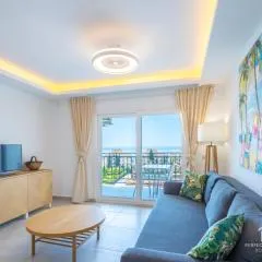 Renovated two bedroom apartment in Riviera close to the beach