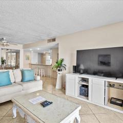 Holiday Surf and Racquet Unit 520