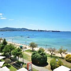 Ático con terraza y vistas al mar en Vilagarcía