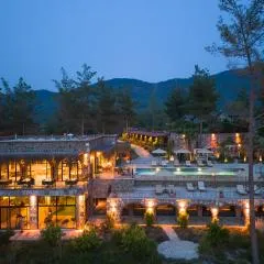 IZZ Getaway - Adults Only