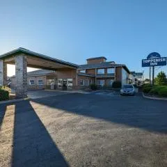 Toppenish Inn and Suites