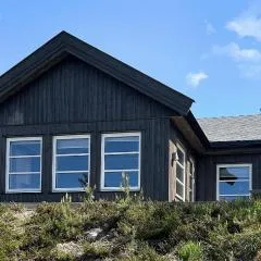 4 Bedroom Beautiful Home In Treungen