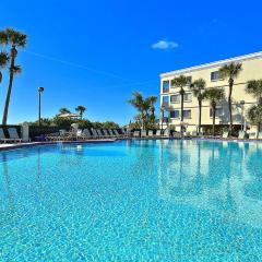 Land's End 11-304 Beach Front