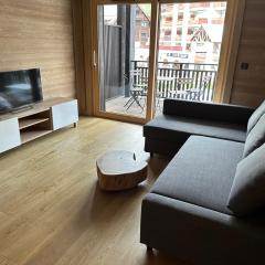 Appartement de luxe, parking sous-terrain, centre-ville Auron