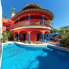 Casa Rodeo - Golden Zone Villa with Large Pool & Rooftop Ocean Views