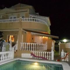 Chalet con vista para salinas y piscina privada