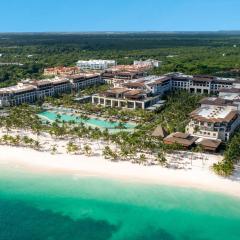 Lopesan Costa Bávaro Resort, Spa & Casino