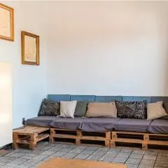 Room in the Colonial Zone