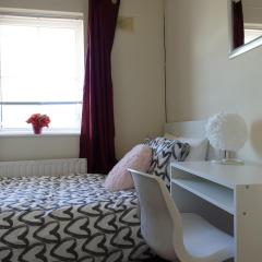 Females Only - Private Bedrooms in Dublin