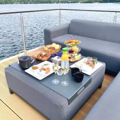 TraumZeitBoot Jutta - exklusiver Festlieger in perfekter Lage am Scharmützelsee Bad Saarow