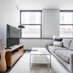 Loop 1BR w WD Gym Rooftop Pool 2 blocks to L CHI-382