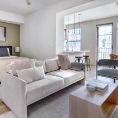 Little Italy studio w gym pool nr light rail SAN-6