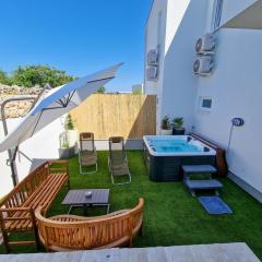 Villa AISHA with private jacuzzi