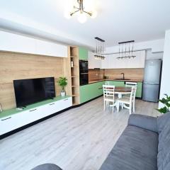 FLH - The Lake Home - Apt 33