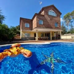 California House in Canyelles by HLCLUB Agency