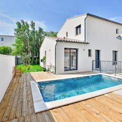 Amazing Home In Monteux With Outdoor Swimming Pool, Wifi And 3 Bedrooms