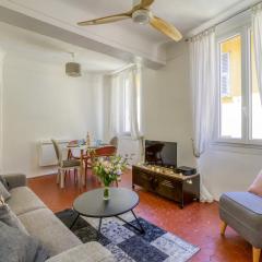 TYPIQUE - 2 bedrooms,Typical apartment-Old town Nice