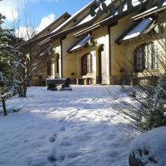 REINA MARIANA Bungalows