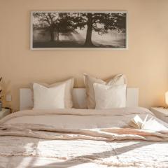 Cozy 1BDR Penthouse in Gzira! Near Beach Front and WiFi