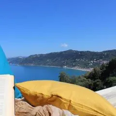Artistic Sea View House