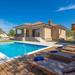 Awesome Home In Soboli, Cavle With Outdoor Swimming Pool, Wifi And 3 Bedrooms