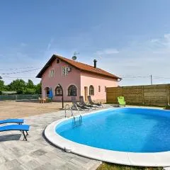 Nice Home In Turnisce