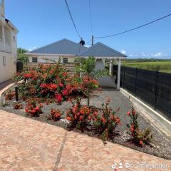 Bungalow Little Garden